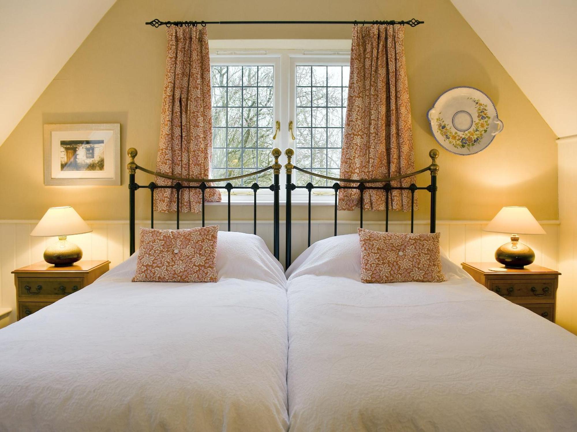 Goodwood Coach House Villa Westhampnett Eksteriør bilde
